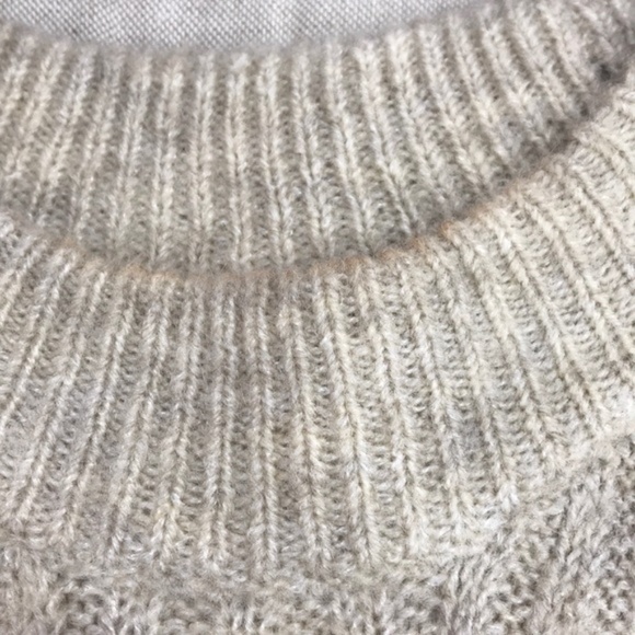 Leith Ribbed Puff Shoulder Sweater - Picture 3 of 8